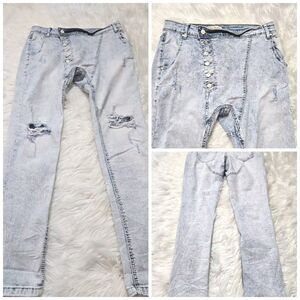 Nina Carter Premium Light Wash Distressed Button Fly Jeans Size XL 34x29